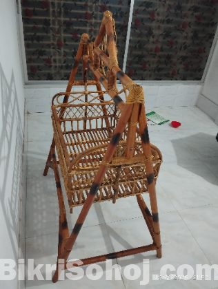 বাচ্চাদের বেতের দোলনা